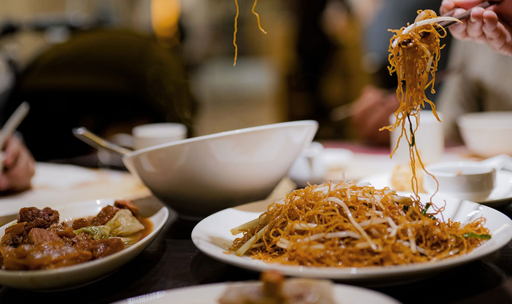 郴州石榴湾美食街：融合传统与创新的美食天堂